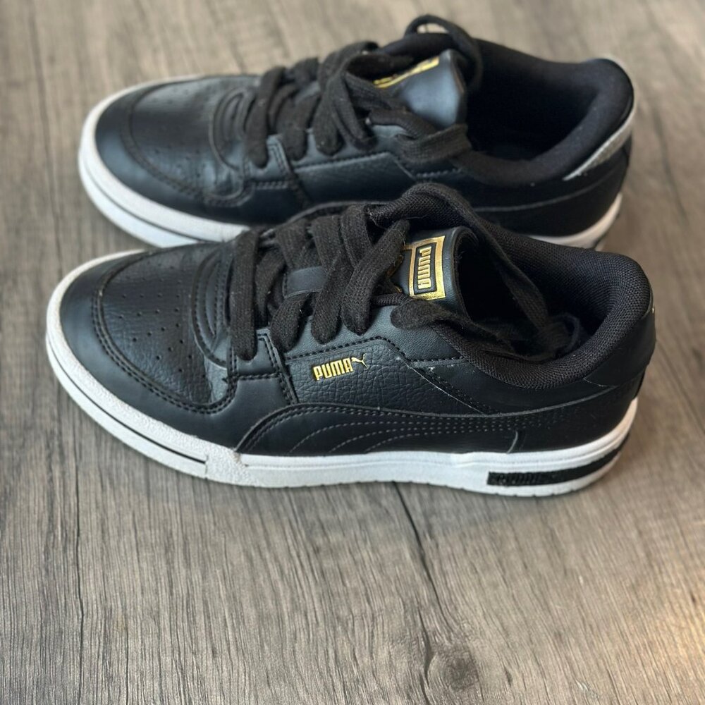 Boys Puma Dress Sneakers Size 3.5